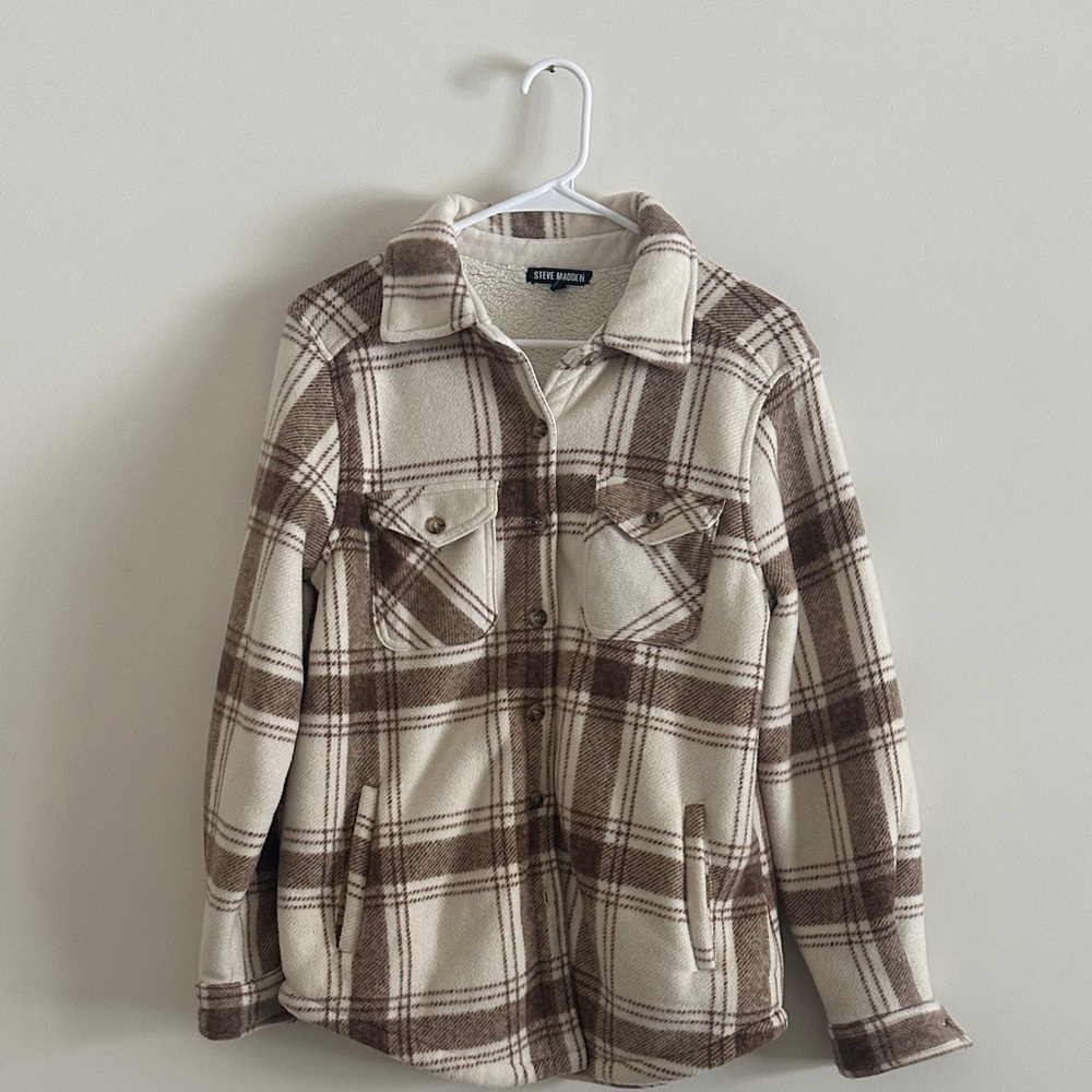 Steve Madden Brown Plaid Jacket warm and soft